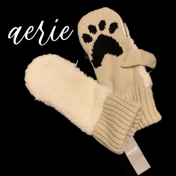 Aerie Accessories 6 Aerie Soft Fluffy Mittens With Zip Out Fingers Poshmark